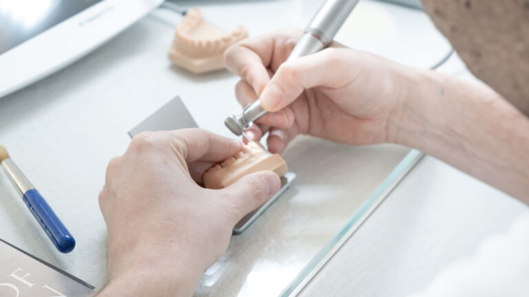 Minimalinvasive Präparation – praxisnah und präzise